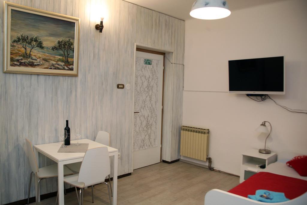 Lole Apartman